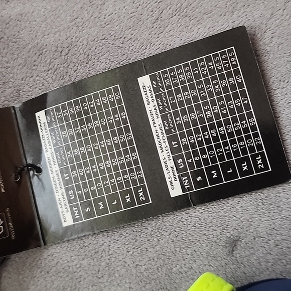 Candies Women's Boyleg One Piece Swim Suit Size Small (38) - NWT - Picture 4 of 9